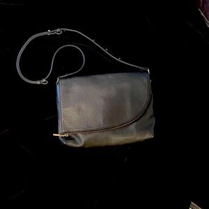 Elaine Turner crossbody leather handbag